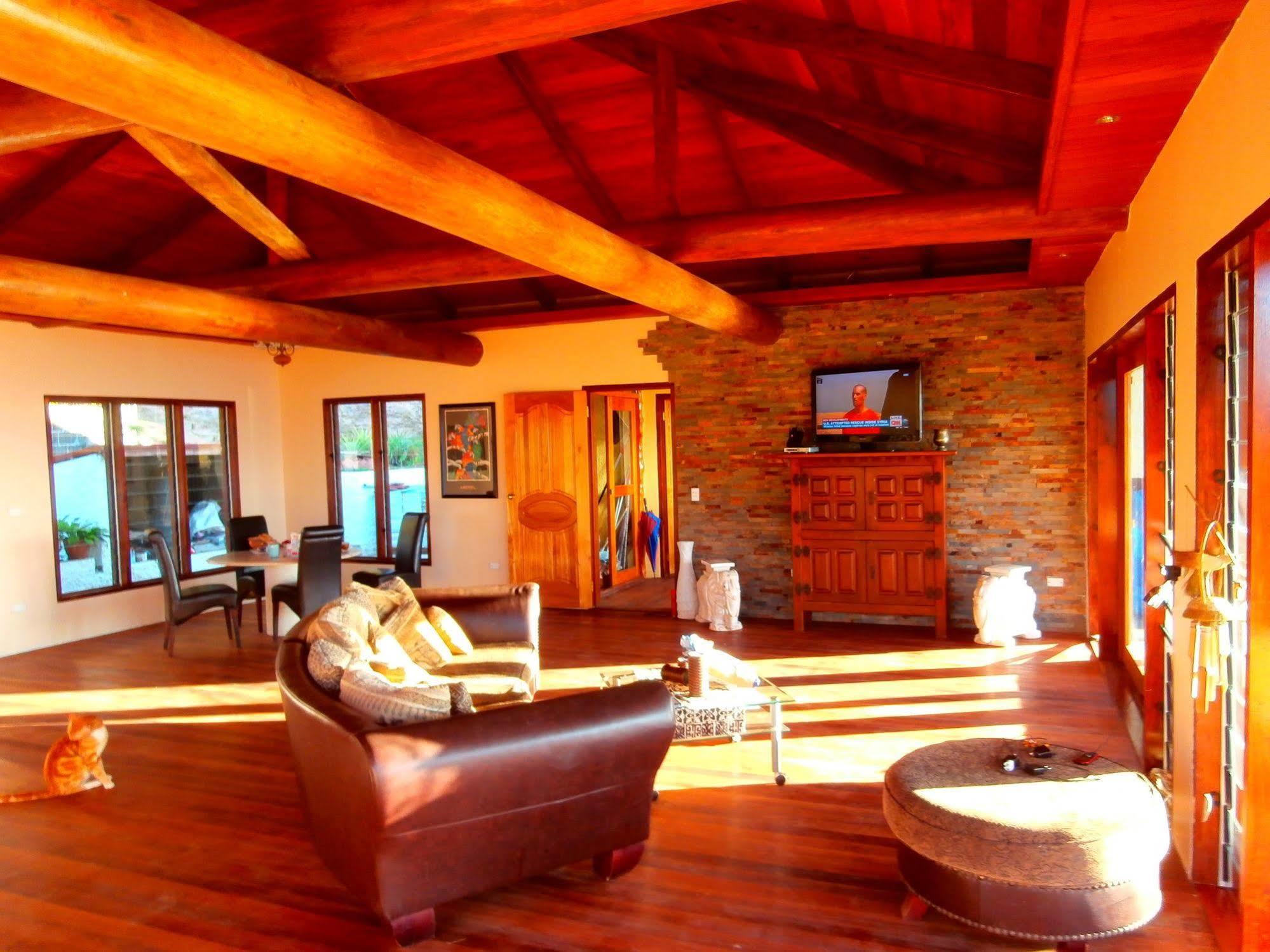 Korovesi Sunshine Villas Savusavu Eksteriør billede