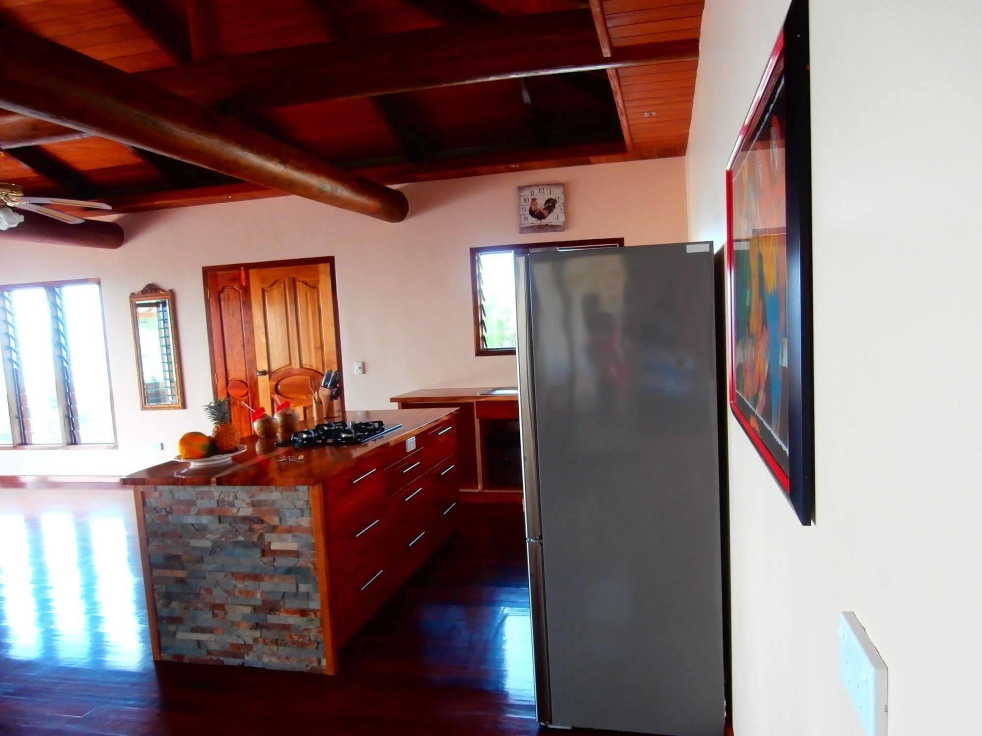 Korovesi Sunshine Villas Savusavu Eksteriør billede