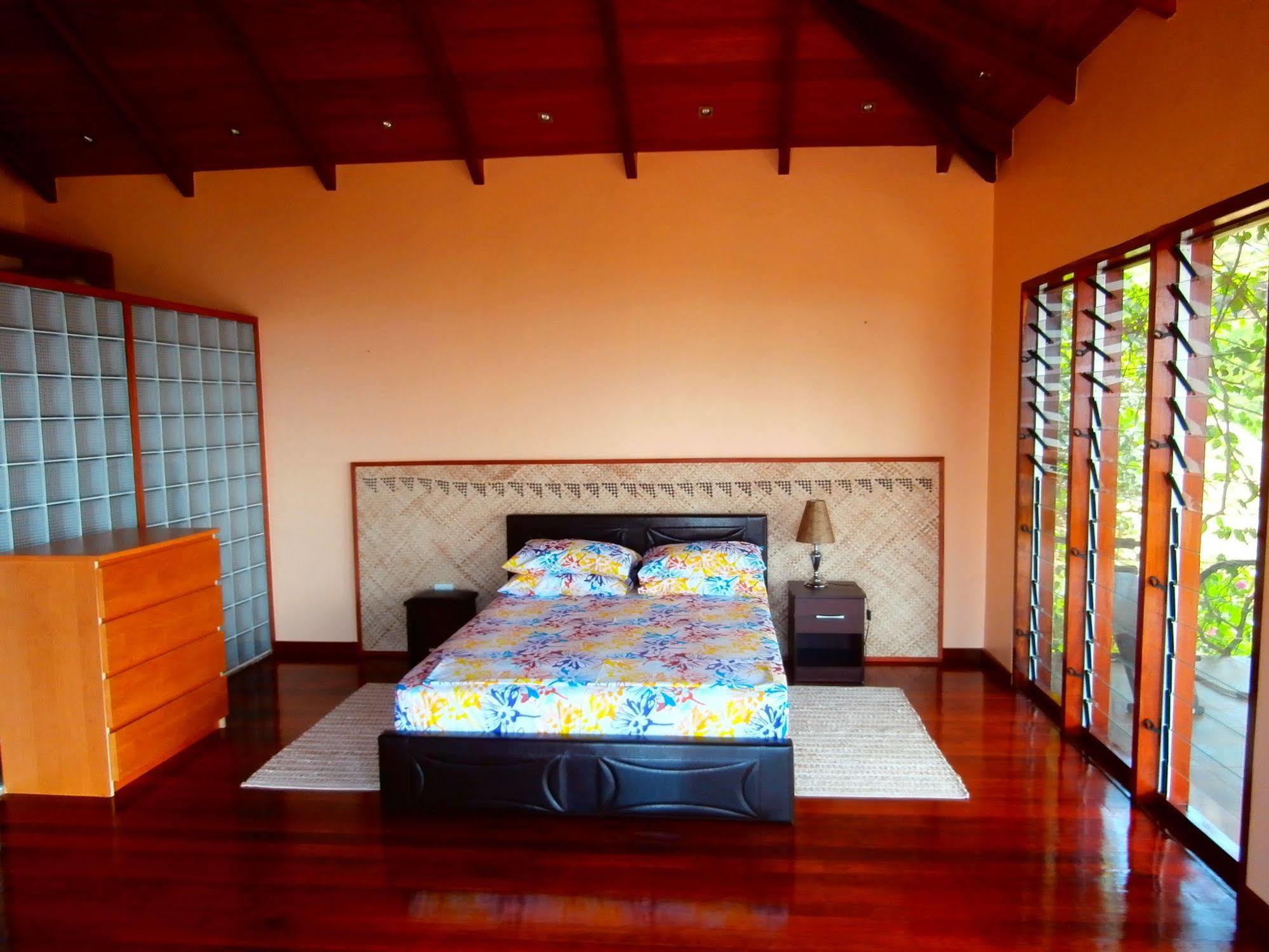 Korovesi Sunshine Villas Savusavu Eksteriør billede